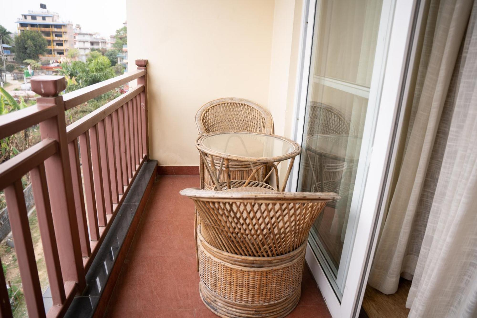 Hotel Glory Garden Pokhara Exterior foto