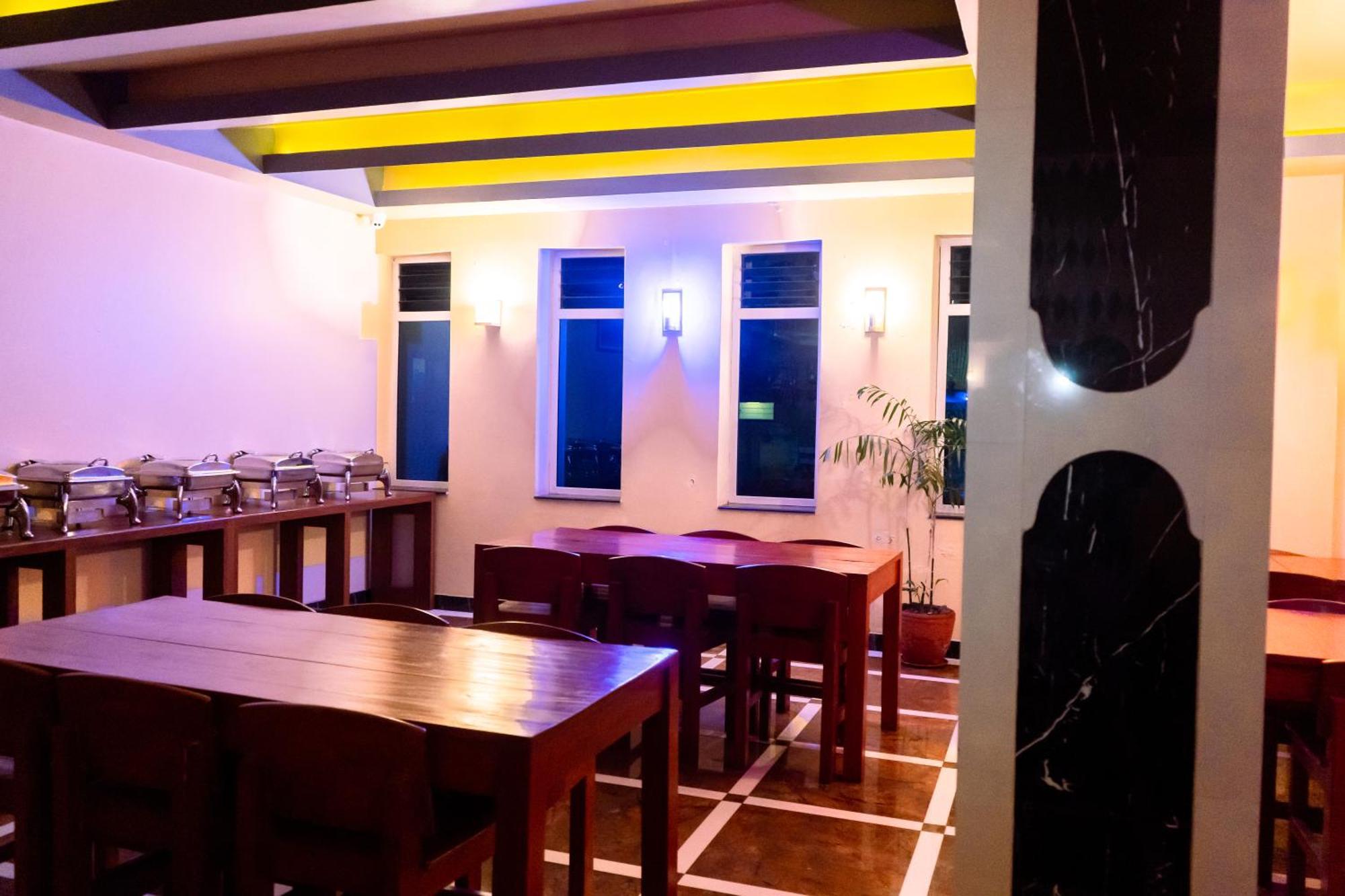 Hotel Glory Garden Pokhara Exterior foto