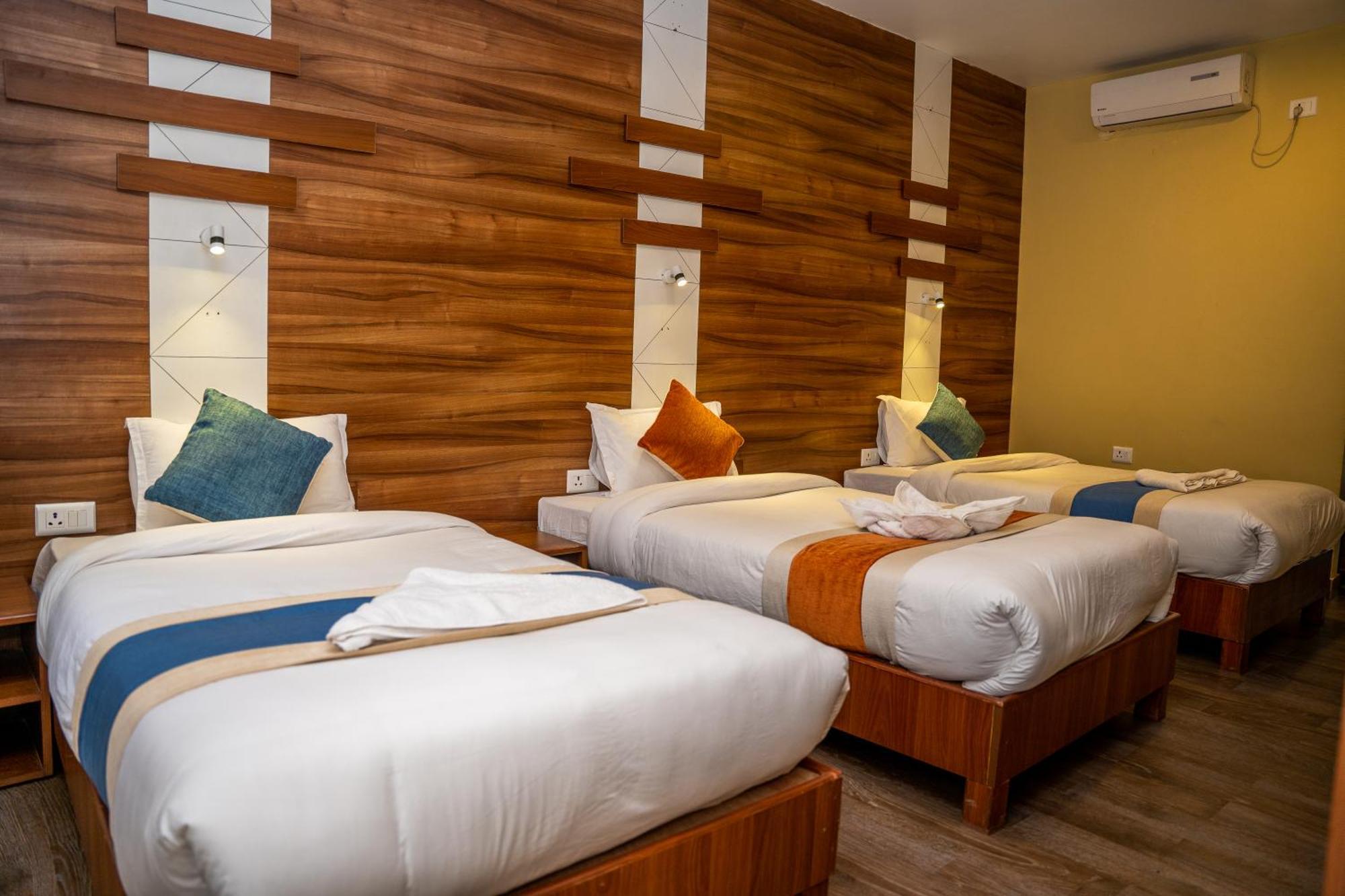 Hotel Glory Garden Pokhara Cameră foto