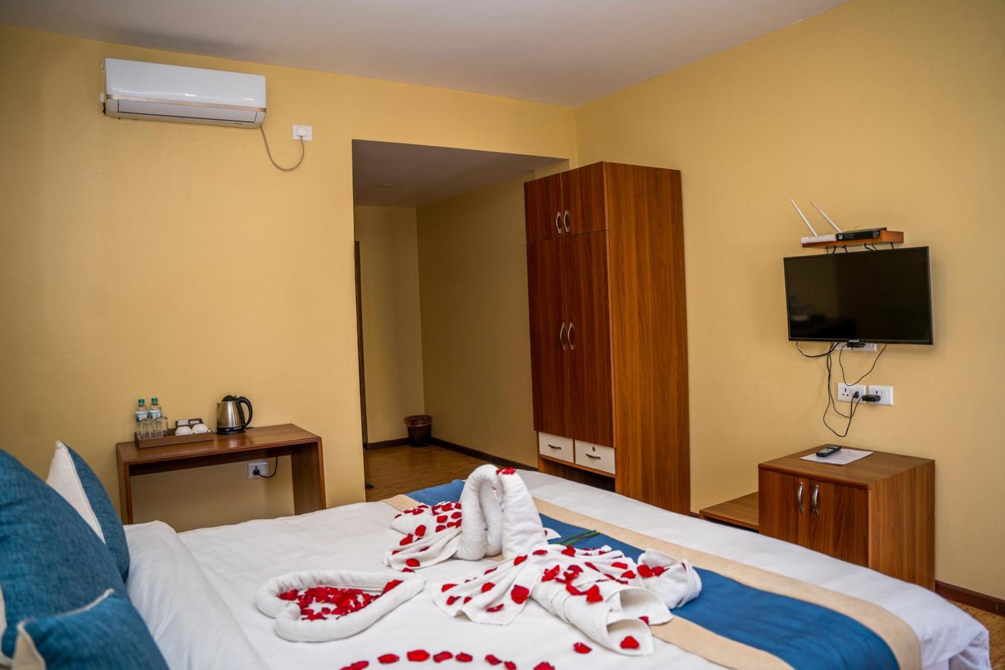 Hotel Glory Garden Pokhara Cameră foto
