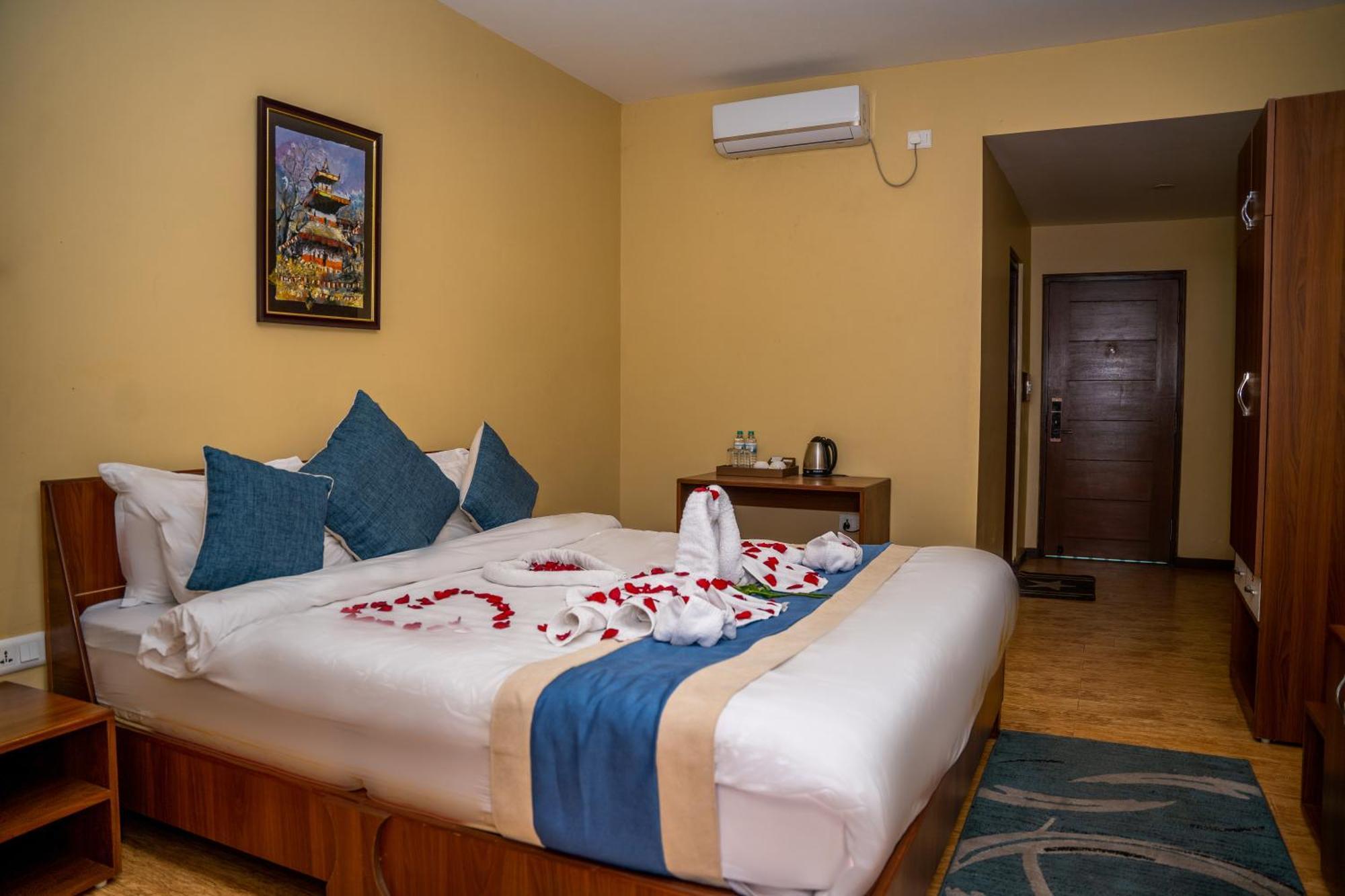 Hotel Glory Garden Pokhara Cameră foto