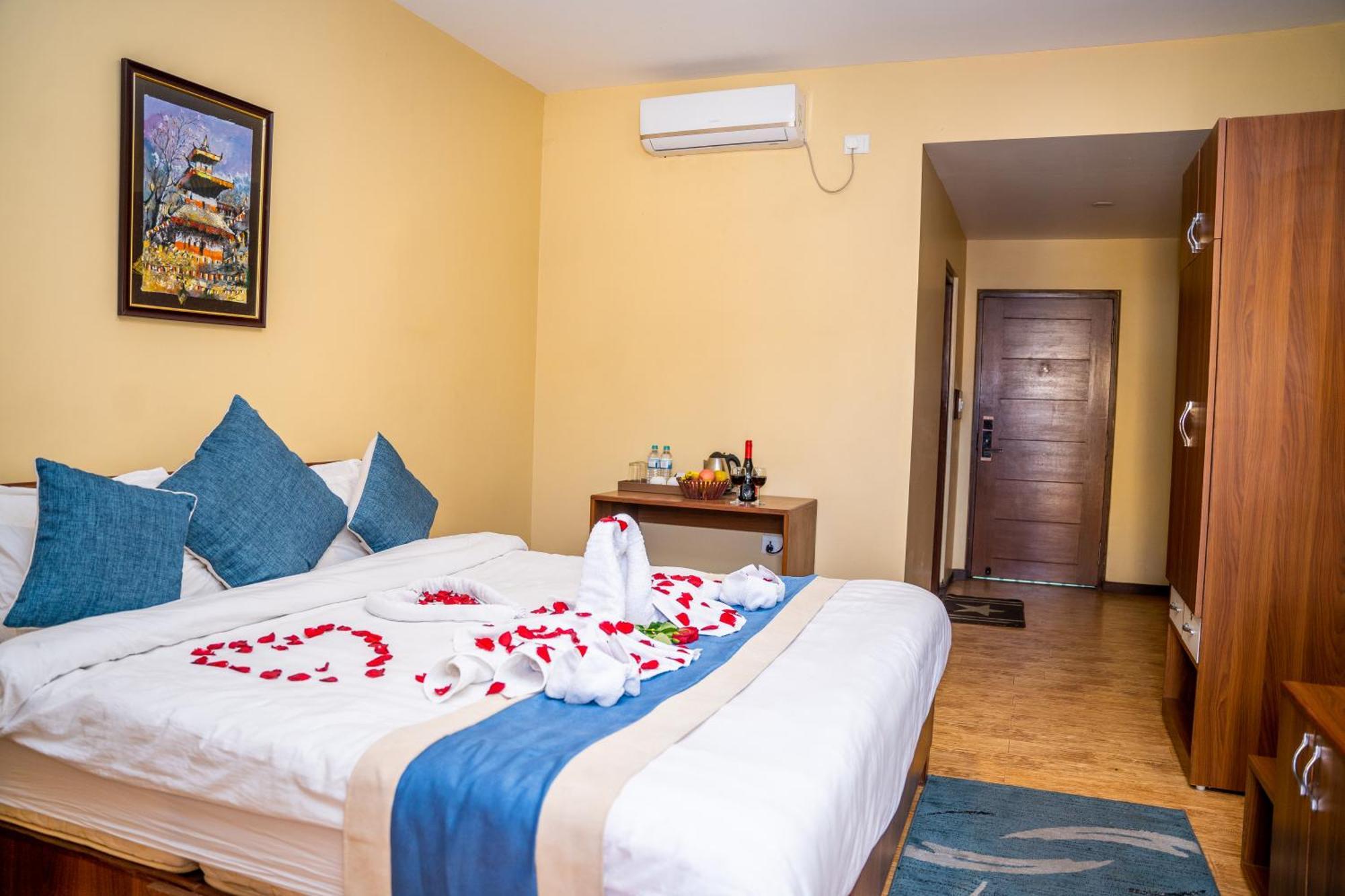Hotel Glory Garden Pokhara Cameră foto